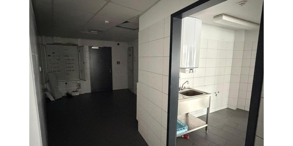 Gewerbeobjekt Stade - 3.450&euro; | Angebot:24680402