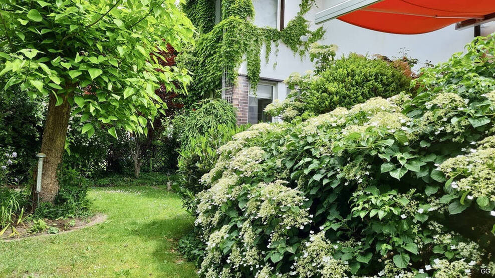 Eigener Garten, tolles Haus in Zehlendorf - möbliert -befristet zu mieten 4 zimmer