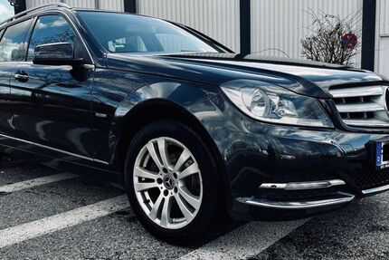 Mercedes-Benz C 180 220.000 km 7.999 &euro; Bernau 83233