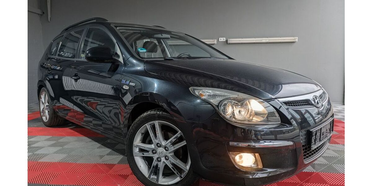 Hyundai i30 228.566 km 2.850 &euro; Braunschweig 38112