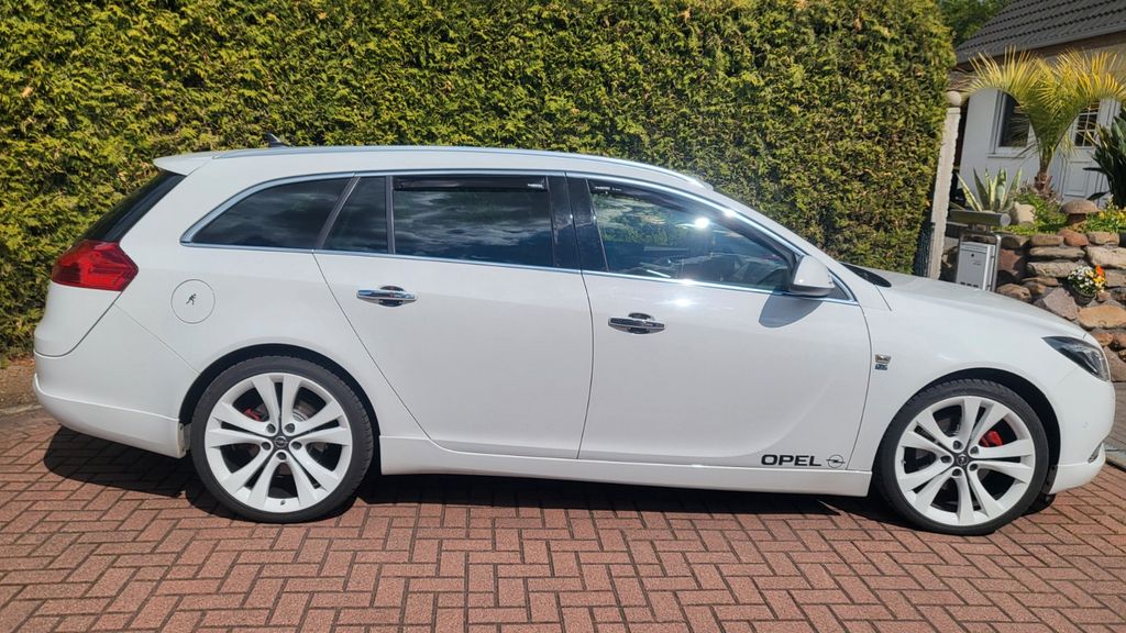 Opel Insignia 153.000 km 11.500 &euro; Haldensleben 39340