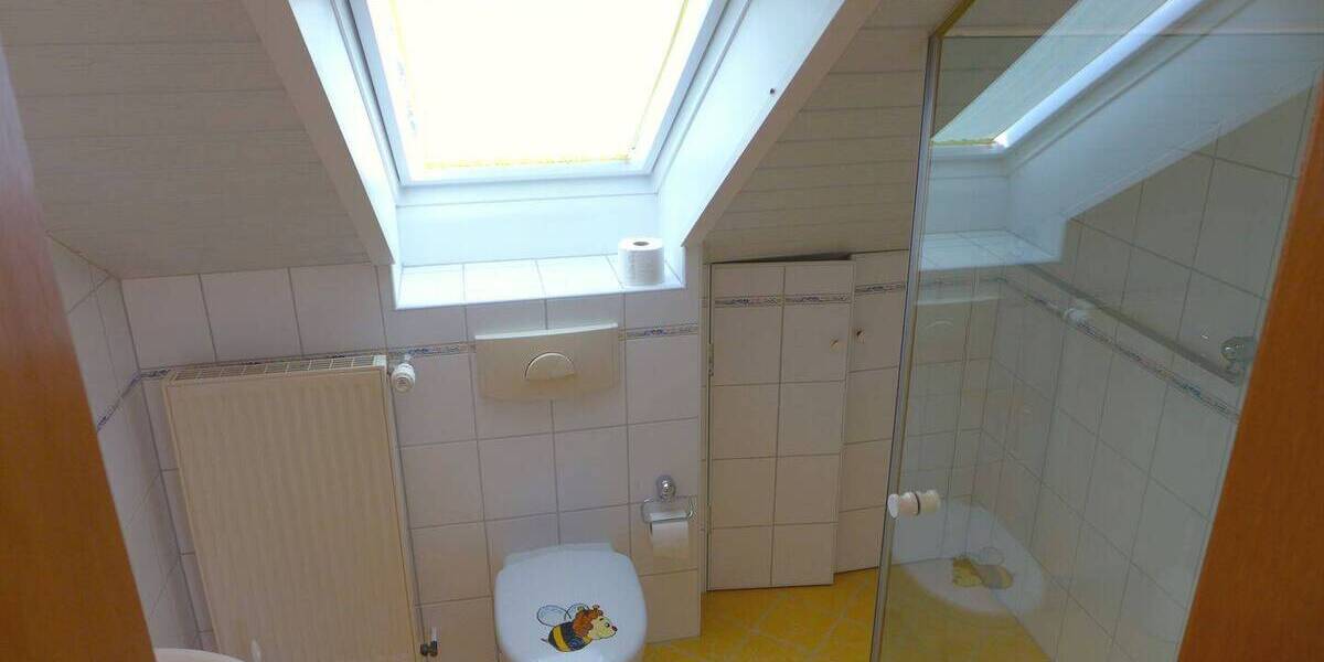 Einfamilienhaus Edewecht Portsloge - 8 Zimmer, 254 m&sup2;, 361.000&euro; | Angebot:26188273