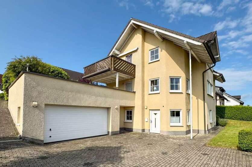 Haus zum Kaufen in Wenden 589.000 € 216.61 m²