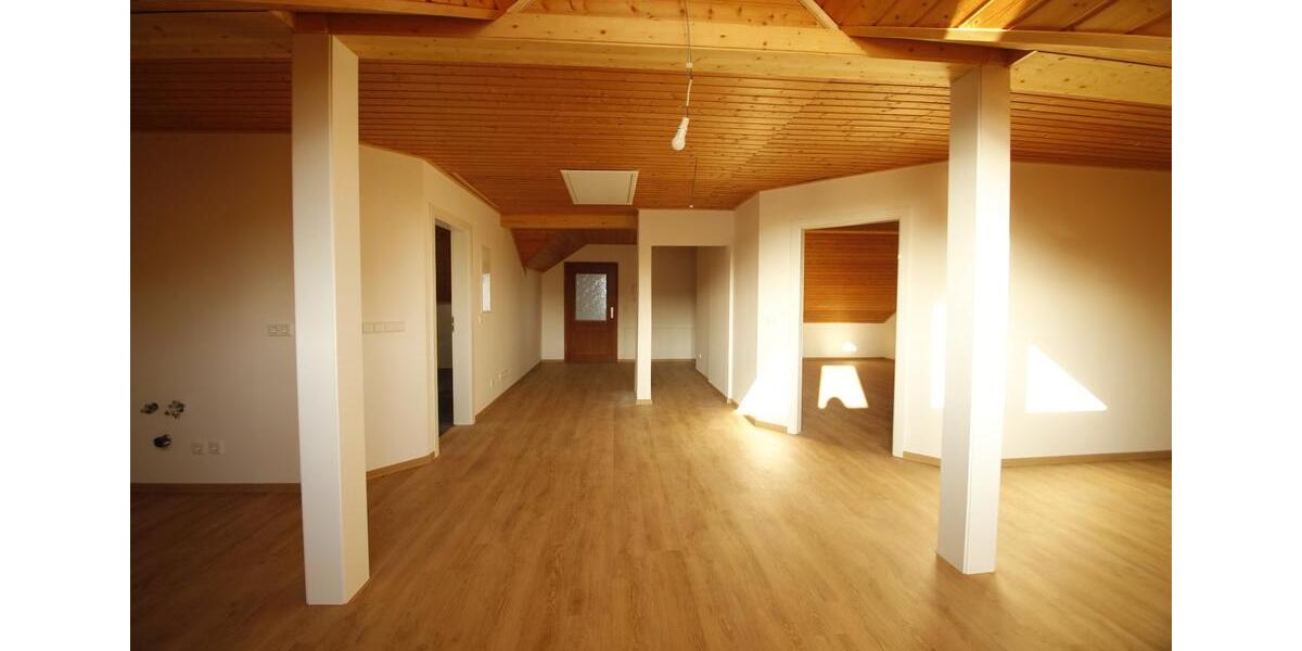Dachgeschosswohnung zimmer