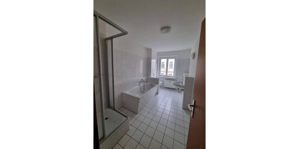 Etagenwohnung Gera Ostviertel - 2 Zimmer, 67 m&sup2;, 390&euro; | Angebot:26891737