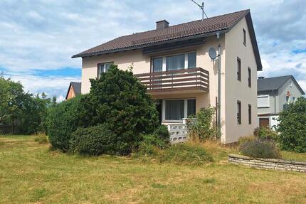 Haus Schwarzenbach an der Saale Fletschenreuth - 4 Zimmer, 190 m&sup2;, 275.000&euro; | Angebot:27184999