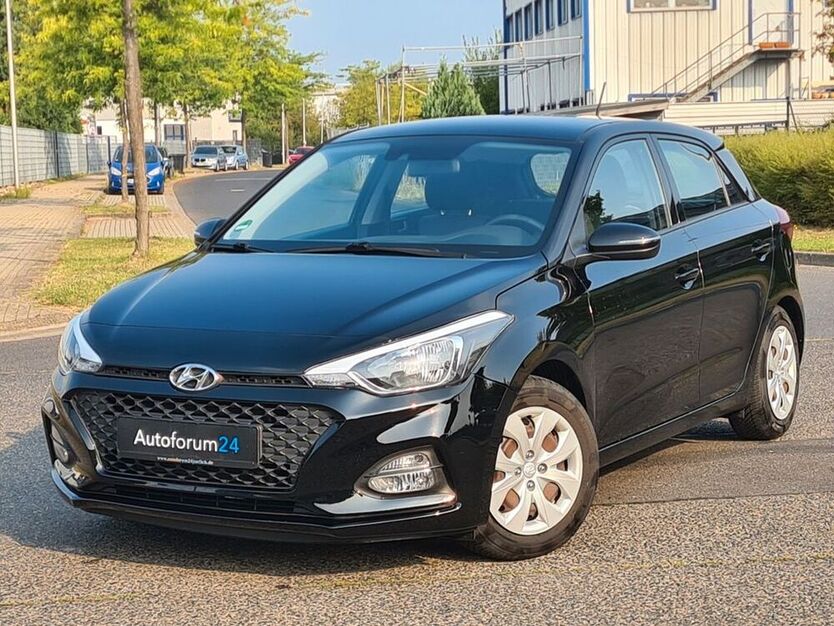 i20