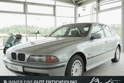 BMW 520i KLIMAAUTOMATIK/SOMMERREIFEN NEU/33 T KM