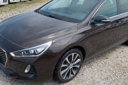 Hyundai i30 157.940 km 7.500 &euro; München 81827