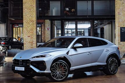Lamborghini Urus 1.038 km 385.000 &euro; Berlin 10553