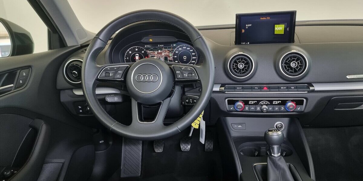 Audi A3 30 TDI LED SHZ Navi Leder Tempomat Digital 88.900 km 17.900 &euro; Garrel 49681