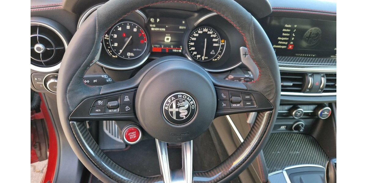 Alfa Romeo Stelvio Quadrifoglio Q4 63.569 km 46.800 € Wilsdruff 01723