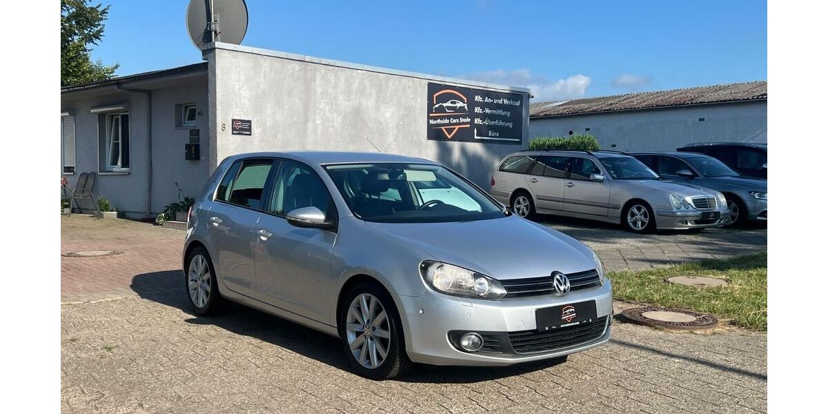VW Golf 117.597 km 7.990 &euro; Stade 21682