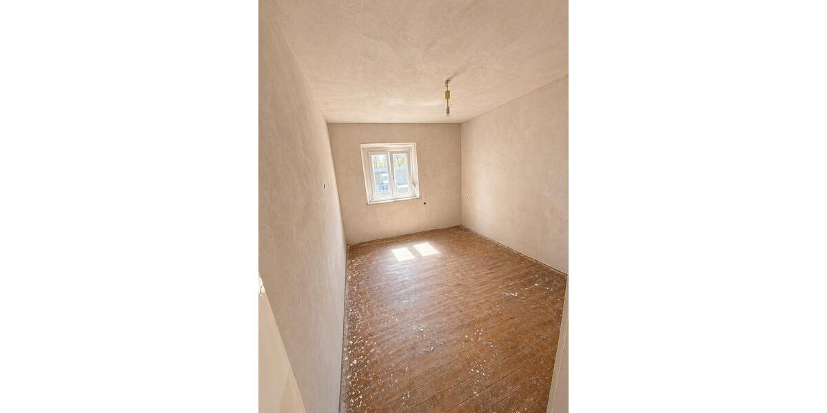 Einfamilienhaus Hirschau - 8 Zimmer, 130 m&sup2;, 164.999&euro; | Angebot:26961271