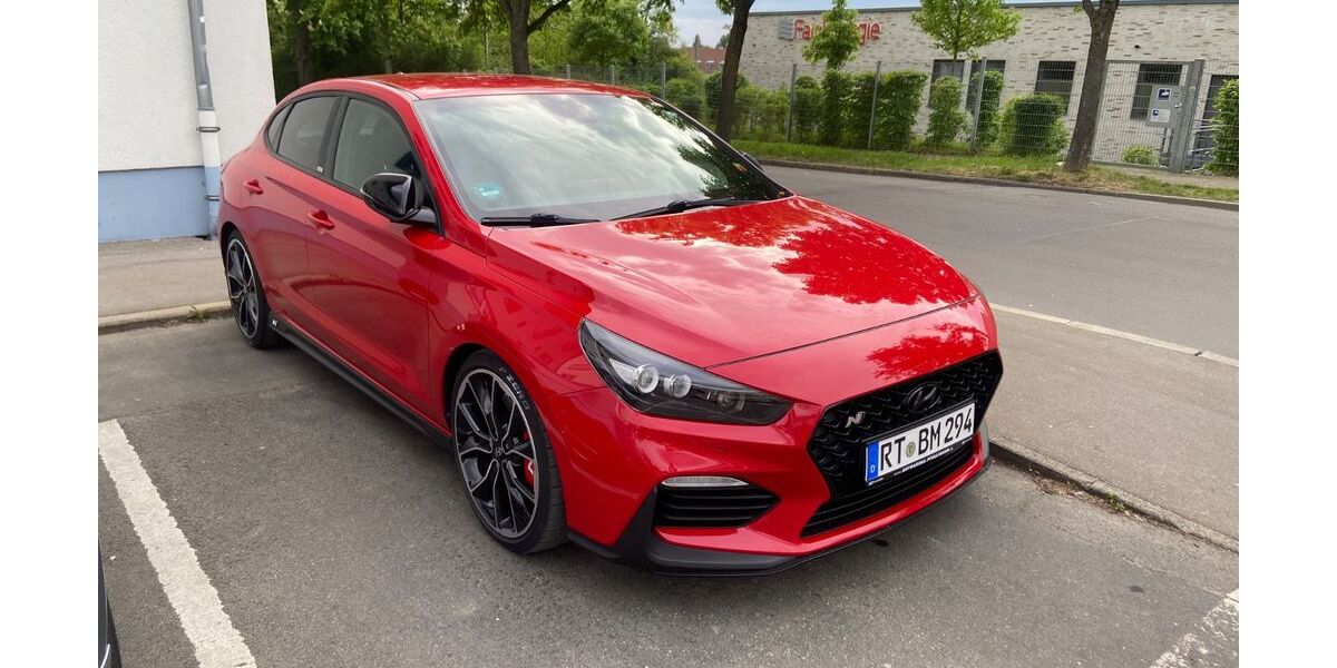 Hyundai i30 98.500 km 18.999 &euro; Reutlingen 72764