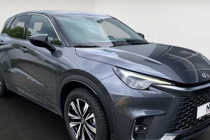 Lexus LBX 23.176 km 35.890 &euro; Darmstadt 64293