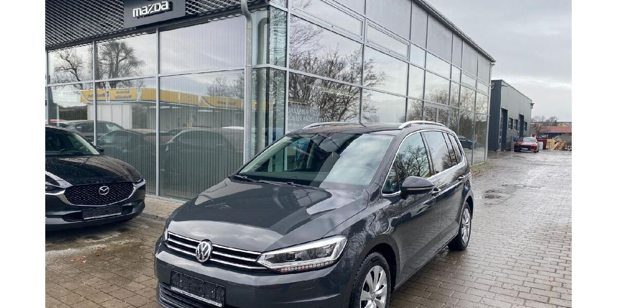 VW Touran 99.668 km 23.990 &euro; Böblingen 71034