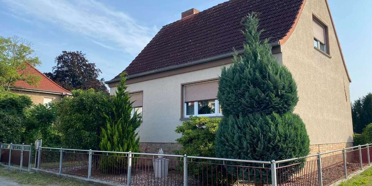 Einfamilienhaus Gardelegen - 5 Zimmer, 104 m&sup2;, 125.000&euro; | Angebot:26436378