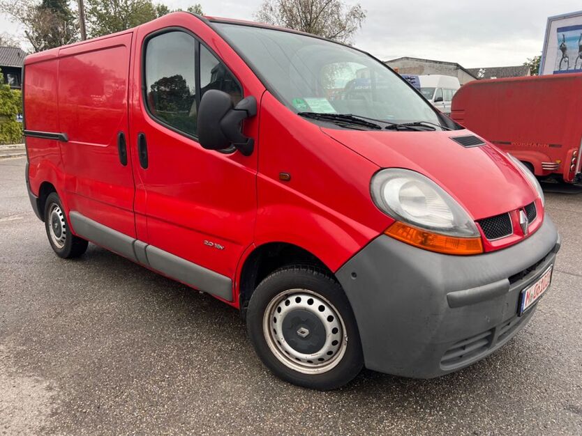 Renault Trafic 117.456 km 3.333 € München 81245