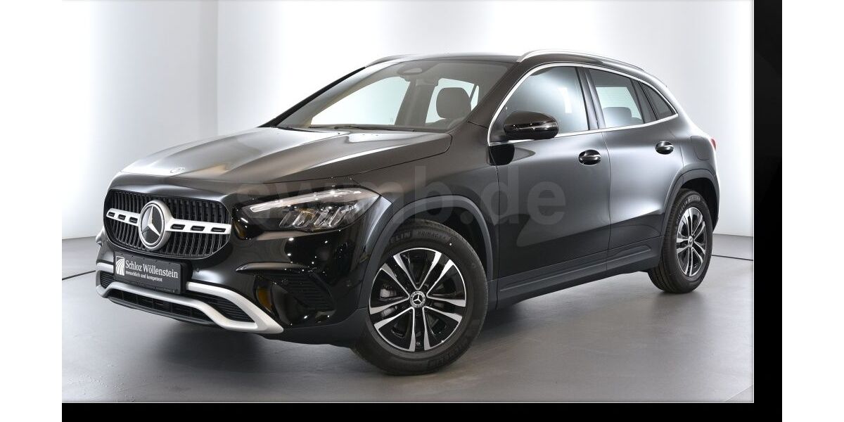 Mercedes-Benz GLA 180 9.900 km 38.870 &euro; Freiberg 09599