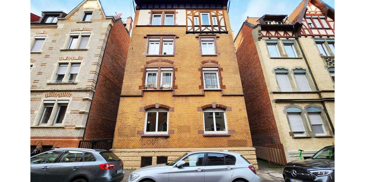 Citynahe Altbau-Etage mit 180°-Blick gesucht? Et voilà ... 4 zimmer