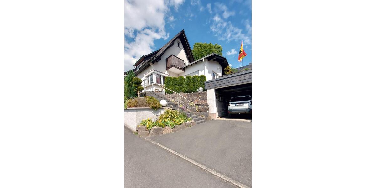 Einfamilienhaus Bad Berleburg - 5 Zimmer, 214 m&sup2;, 275.000&euro; | Angebot:26989357