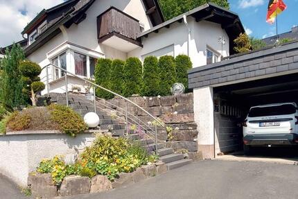 Haus Bad Berleburg - 5 Zimmer, 214 m&sup2;, 275.000&euro; | Angebot:26989357