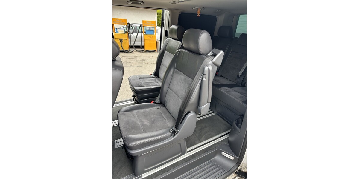 VW 100 Bus 248.540 km 14.100 &euro; Farchant 82490