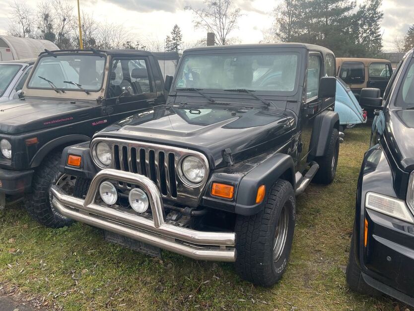 Jeep Wrangler 120.000 km 17.885 € Trebbin 14959