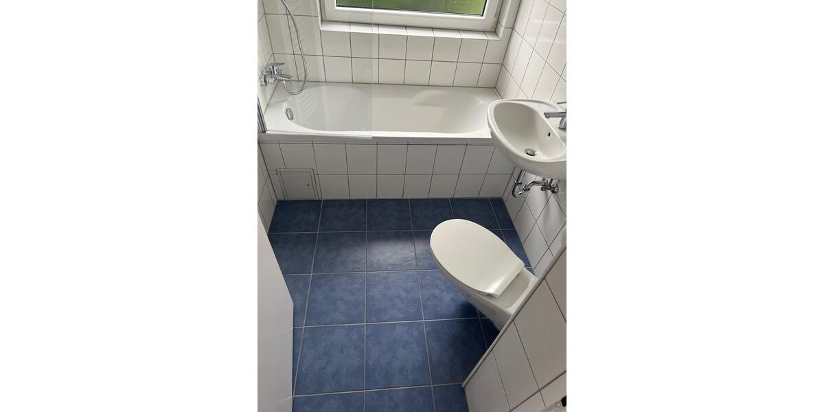 Etagenwohnung Ronnenberg - 4 Zimmer, 95 m&sup2;, 900&euro; | Angebot:26406036