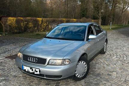 Audi A4 128.049 km 4.000 &euro; Nürnberg 90475