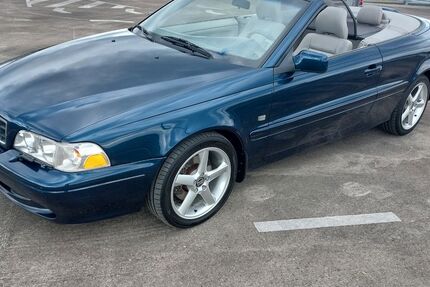 Volvo C70 224.138 km 4.850 &euro; Düsseldorf 40589