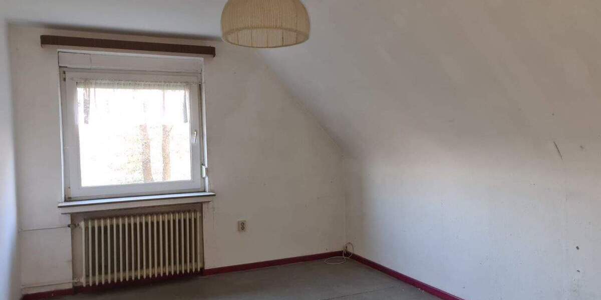 Mehrfamilienhaus, Wohnhaus Bockhorn - 6 Zimmer, 135 m&sup2;, 139.000&euro; | Angebot:23958551