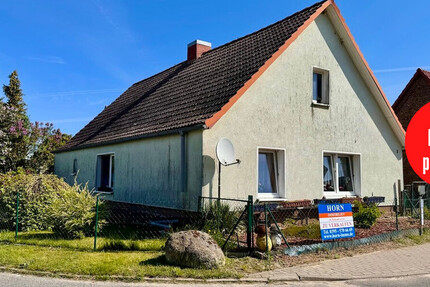 HORN IMMOBILIEN++ RESERVIERT++Einfamiliehaus mit Nebengebäude in Fahrenwalde, nur 9 km bis Pasewalk 3 zimmer