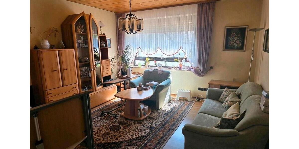 Doppelhaushälfte Gersheim - 7.5 Zimmer, 150 m&sup2;, 110.000&euro; | Angebot:26955336