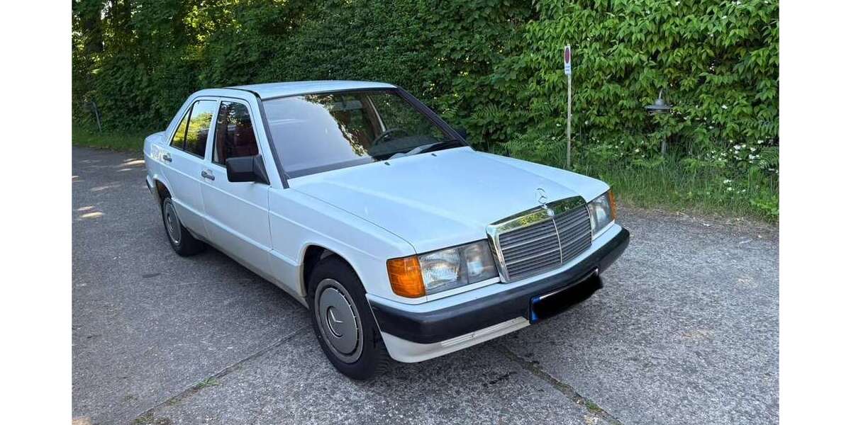 Mercedes-Benz 190 198.000 km 4.850 &euro; Rösrath 51503