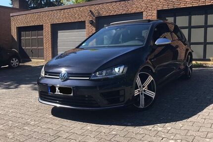 VW Golf 124.000 km 22.999 &euro; Bad Homburg vor der Höhe 61352