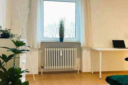 WG-Zimmer in Augsburg 700 € 16 m² zimmer