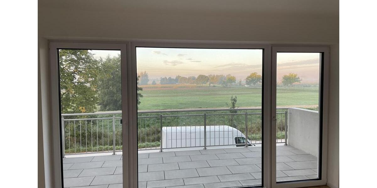 Traumwohnung in Bad Gögging: Neuwertige 4,5 Zimmer mit unverbaubarem Westbalkon! 4 zimmer