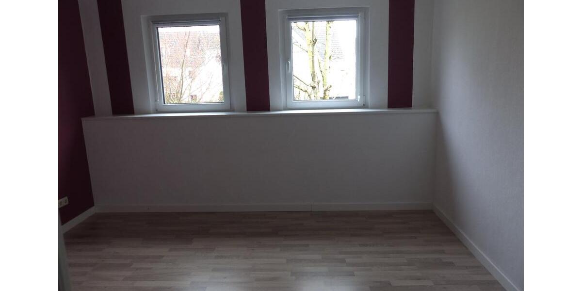 Dachgeschoßwohnung Paderborn - 3 Zimmer, 69 m&sup2;, 225.000&euro; | Angebot:26048372