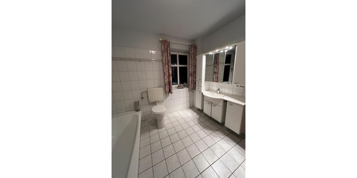 Einfamilienhaus Jork - 5 Zimmer, 150 m&sup2;, 1.800&euro; | Angebot:25422930
