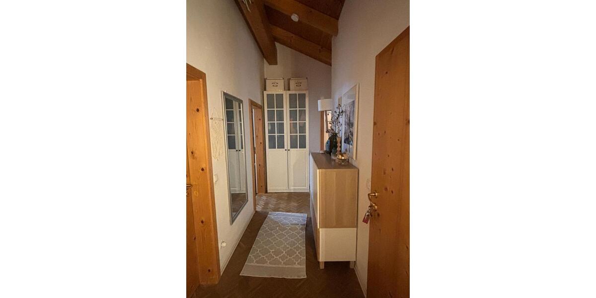 Dachgeschoßwohnung Bischofswiesen - 3 Zimmer, 78 m&sup2;, 400.000&euro; | Angebot:27022245