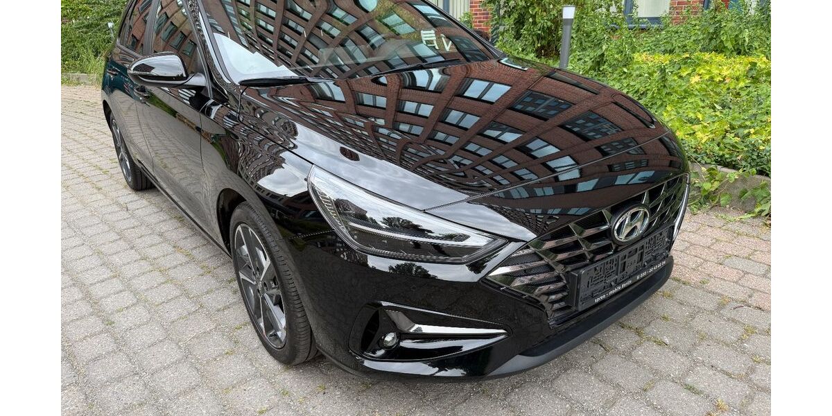 Hyundai i30 49.000 km 16.990 &euro; Berlin 12203