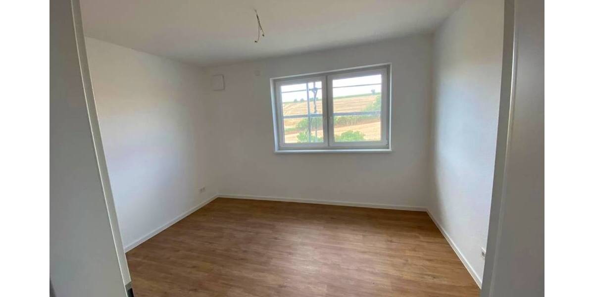 Etagenwohnung Buchen (Odenwald) Buchen - 4 Zimmer, 95 m&sup2;, 1.150&euro; | Angebot:26805850
