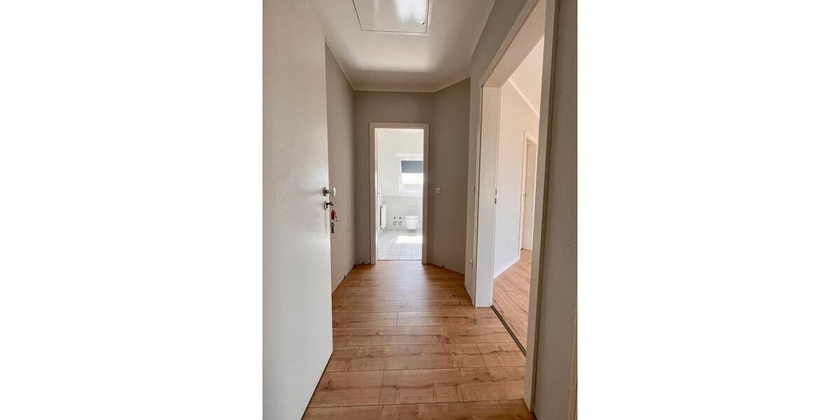 Dachgeschoßwohnung Steinhagen - 1 Zimmer, 34 m&sup2;, 575&euro; | Angebot:25305676