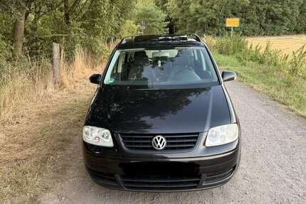 VW Touran 215.000 km 1.700 &euro; Eystrup 27324