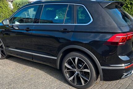 VW Tiguan 24.700 km 41.490 &euro; Thomasburg 21401