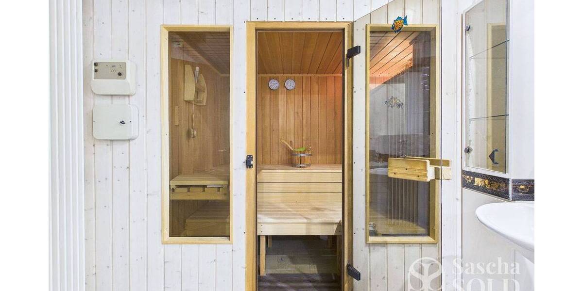 Großzügiges Anwesen in ruhiger Waldrandlage - Pool, Sauna, Wintergarten, Balkon u. Doppelgarage - Einfamilienhaus Spiesen-Elversberg Elversberg | Angebot:26178654