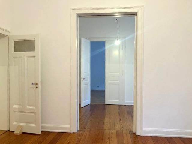 Etagenwohnung Wiesbaden Südost - 4 Zimmer, 124 m&sup2;, 1.900&euro; | Angebot:24762405