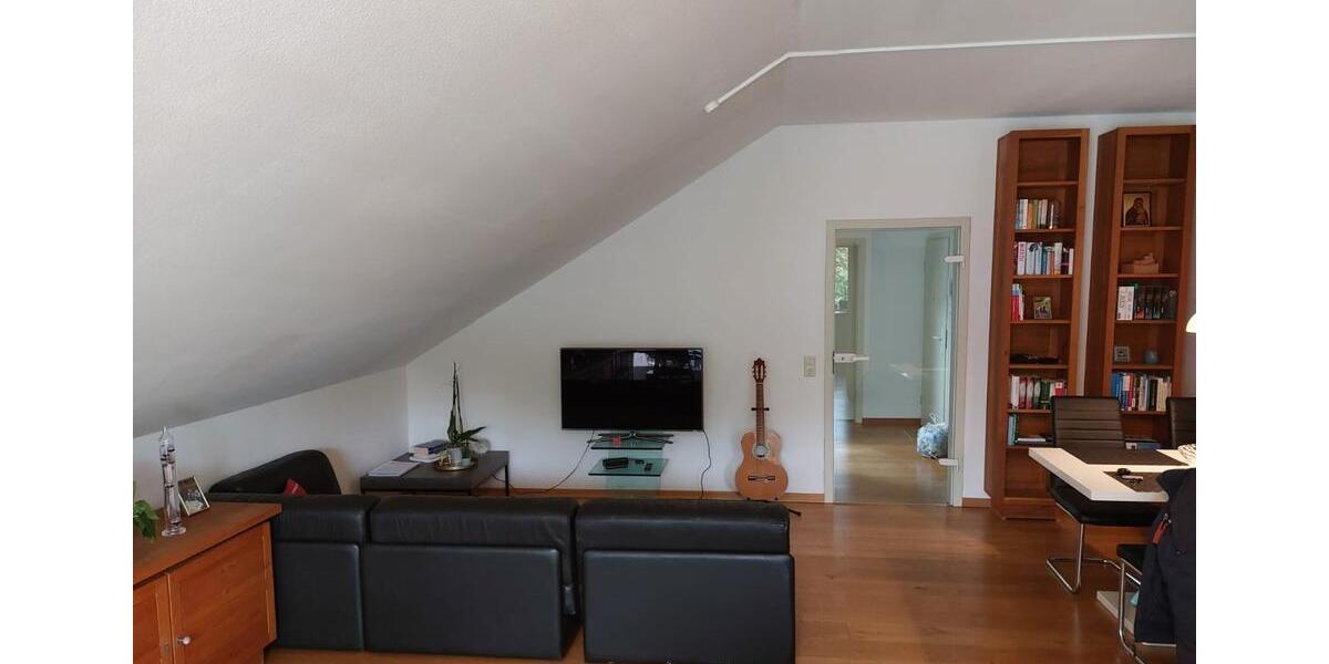 Dachgeschoßwohnung Dreieich - 2 Zimmer, 65 m&sup2;, 900&euro; | Angebot:24976341